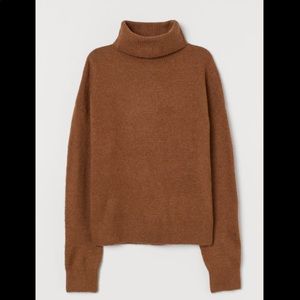 H&M’s brown sweater. Only worn once!
